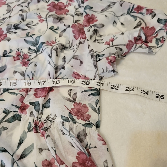Torrid floral romantic chiffon hi-lo tunic - Picture 11 of 13